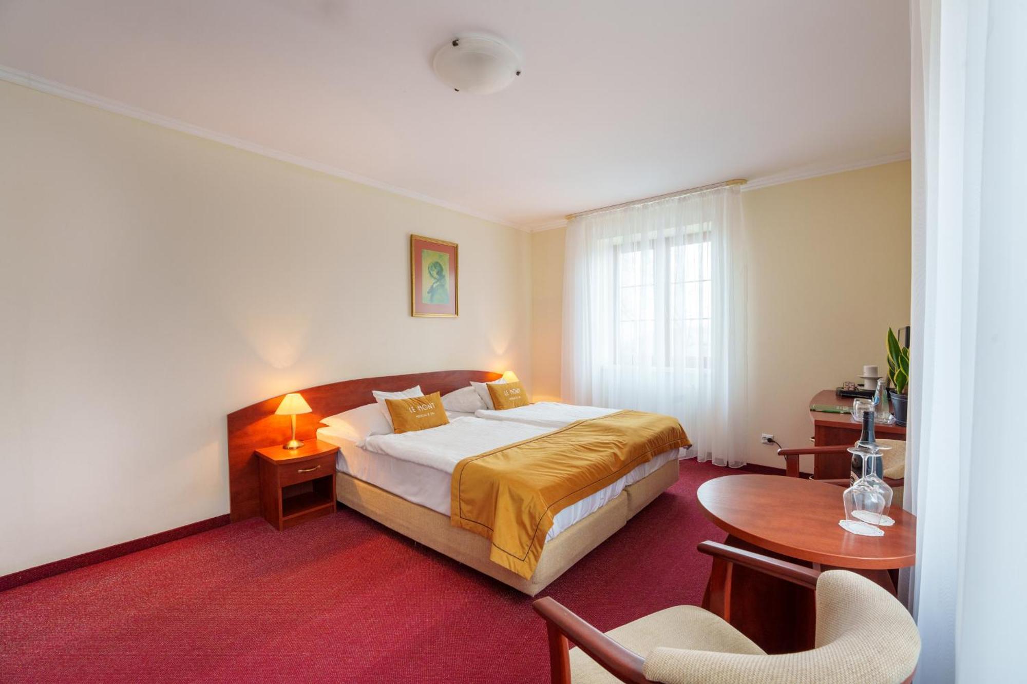 Hotel Le Mont Medical & Spa Świeradów-Zdrój Buitenkant foto